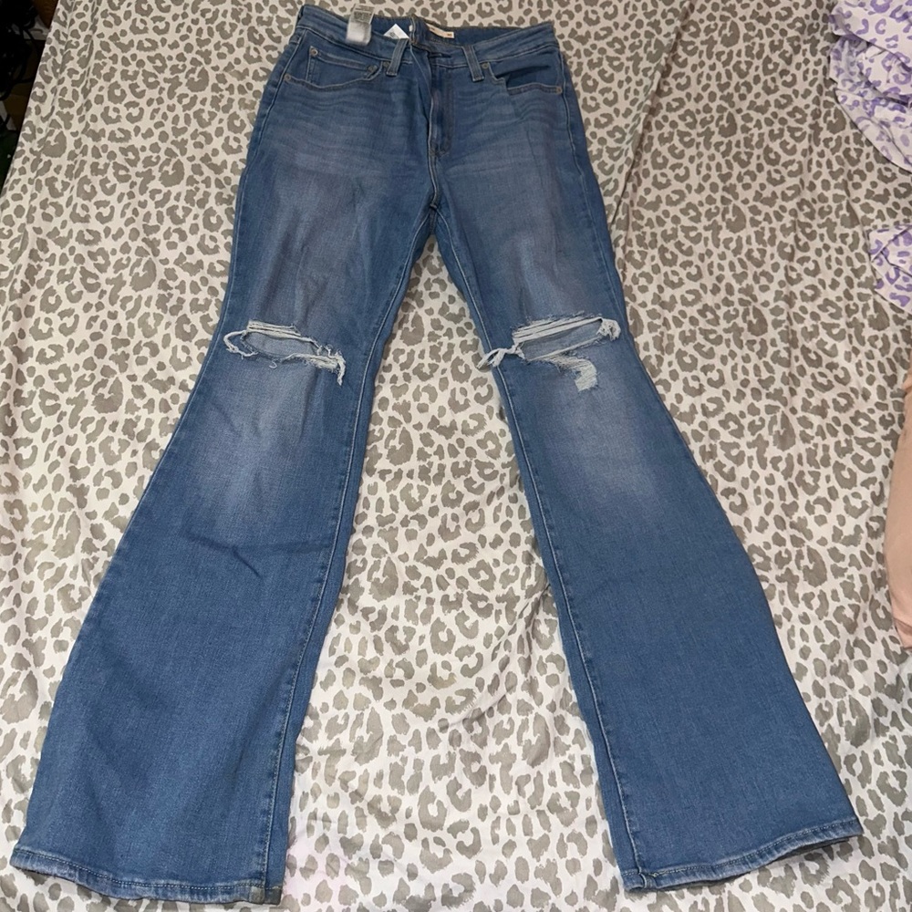 ❤️LEVI’S FLARE JEANS size 30